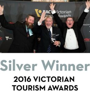 *** All worth the effort  - Neil Hutchinson, Rohan Burgess and Craig Burgess receiving their award  *** 